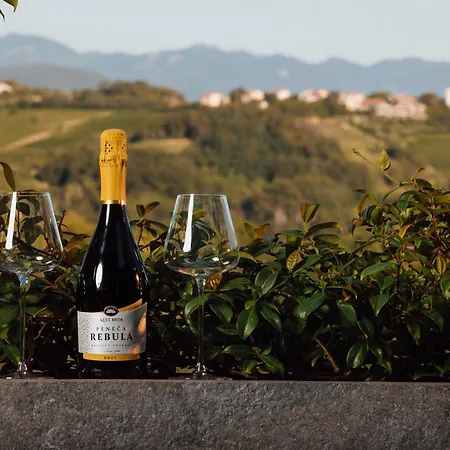 Hébergement de vacances Eva Dobrovo